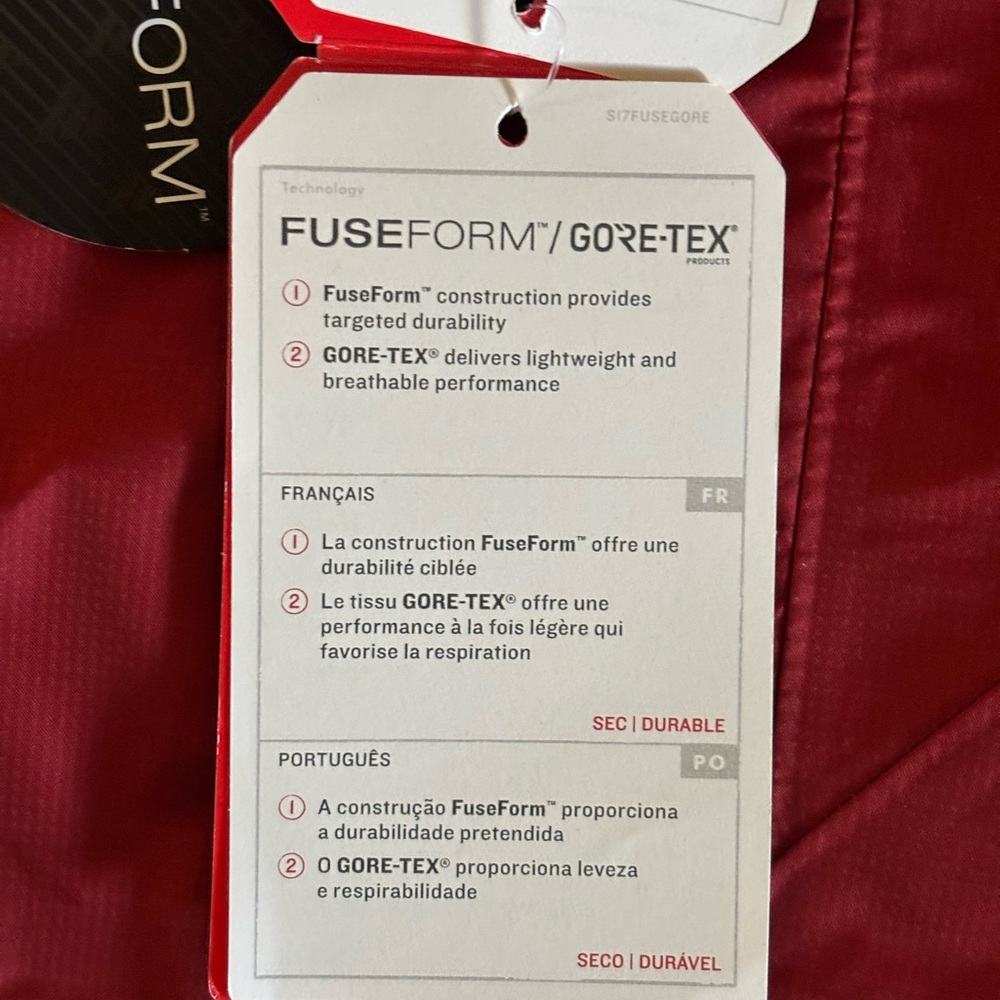 The North Face GORE TEX Red Raincoat - Picture 10 of 15
